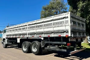 carroceria-caminhao-madeira-09